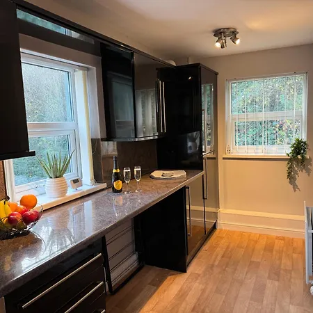 Appartamento New Road - 2 Bedrooms - Sleeps 3 *