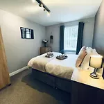 Διαμέρισμα New Road - 2 Bedrooms - Sleeps 3 *