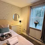 Apartment New Road - 2 Bedrooms - Sleeps 3 Whitehaven