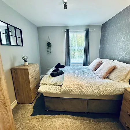 New Road - 2 Bedroom