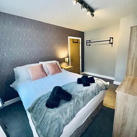 New Road - 2 Bedrooms - Sleeps 3 公寓 怀特黑