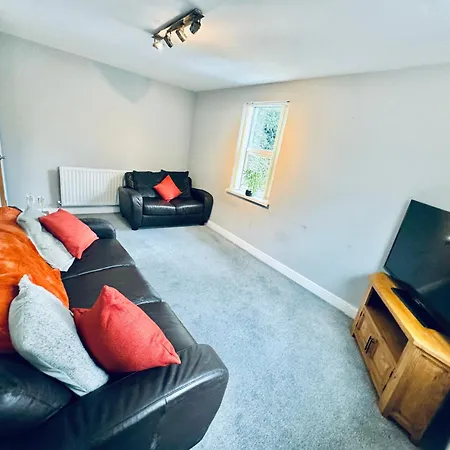 New Road - 2 Bedroom