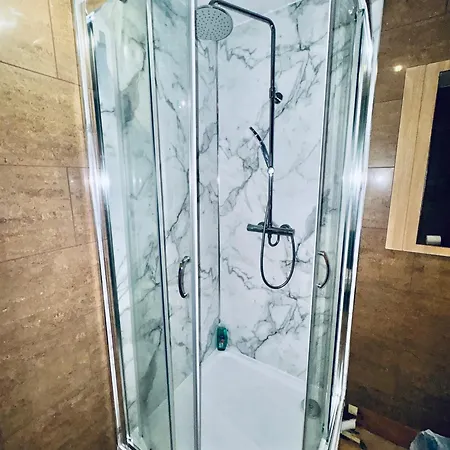 公寓 New Road - 2 Bedrooms - Sleeps 3