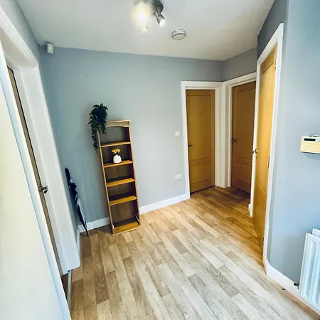 New Road - 2 Bedrooms - Sleeps 3 * 怀特黑