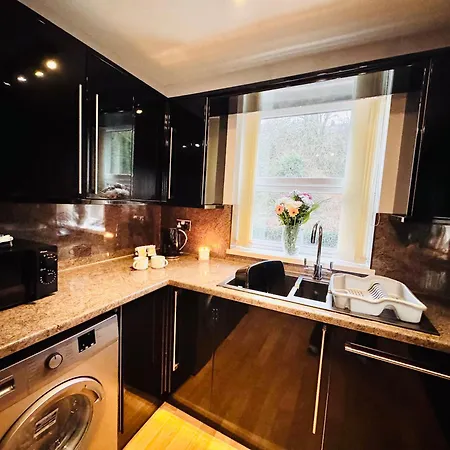 New Road - 2 Bedrooms - Sleeps 3